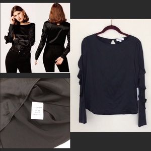 Frankie Silk Ruffle sleeve top Black Small